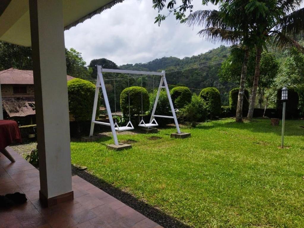 Vandiperiyār Cassells Jungle Resorts Thekkady מראה חיצוני תמונה