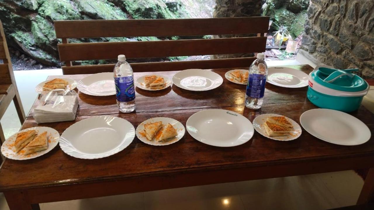 Vandiperiyār Cassells Jungle Resorts Thekkady מראה חיצוני תמונה