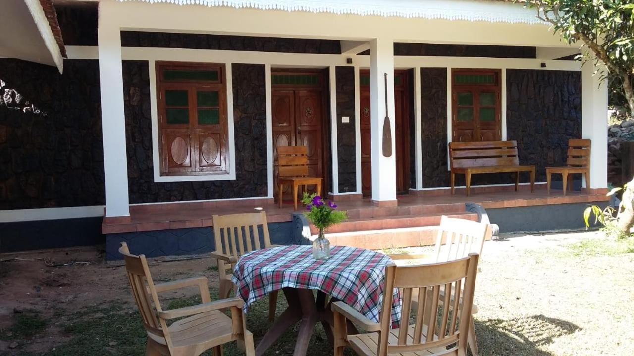 Vandiperiyār Cassells Jungle Resorts Thekkady מראה חיצוני תמונה